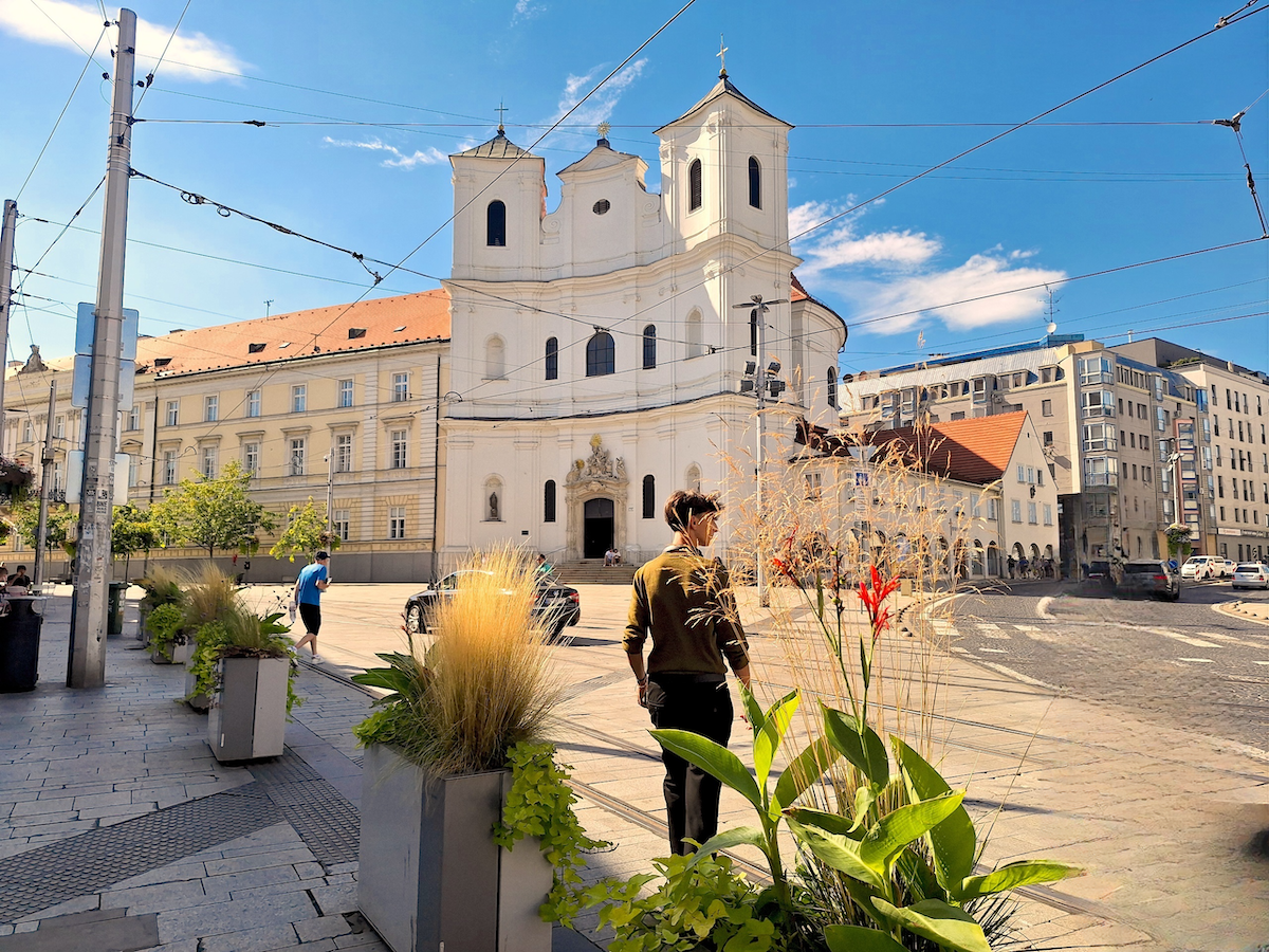 Farský kostol sv. Jána z Mathy Bratislava