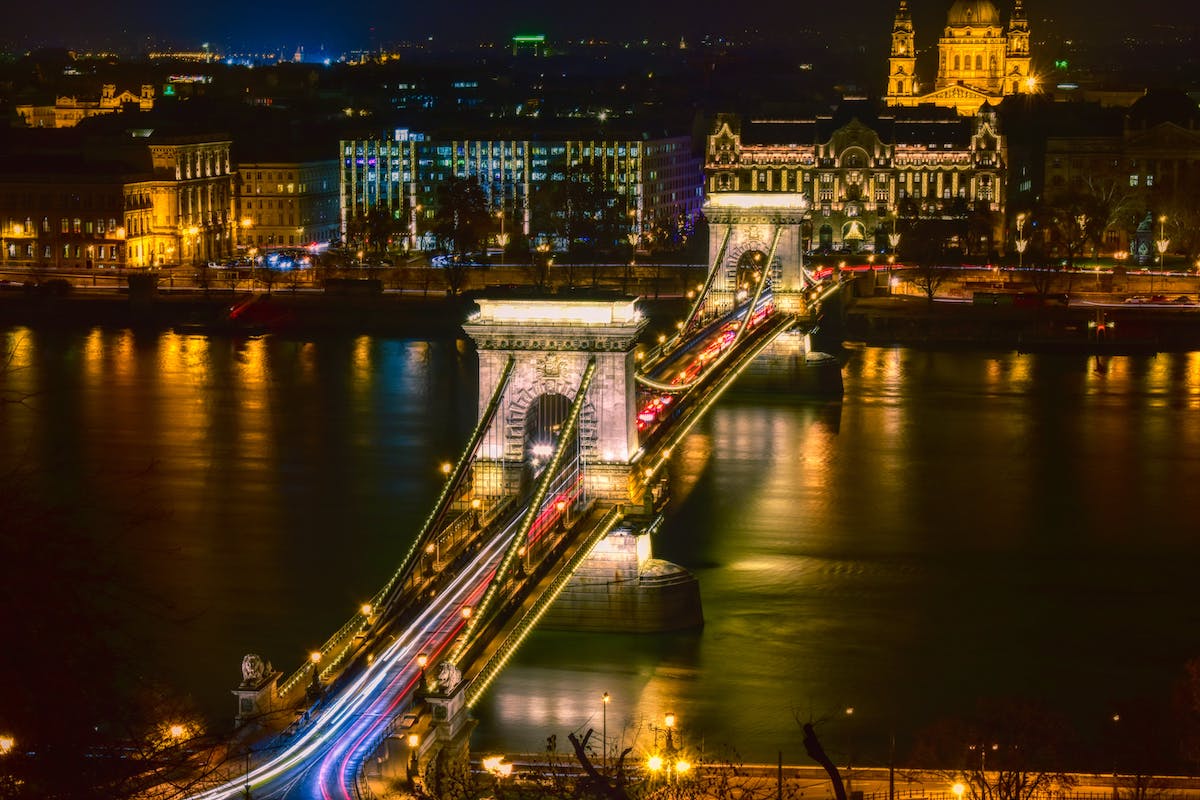 Széchenyi Chain Bridge, Budapest
